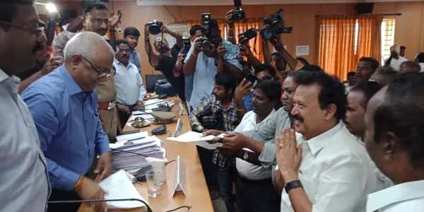 dmk mla